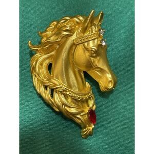 NWOT Gold Horse Head Brooch Pin Horse Racing Kentucky Derby Triple Crown
